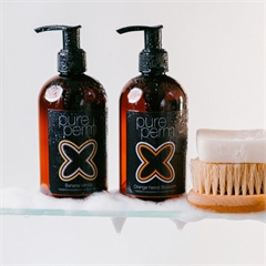 Парфюмированное жидкое мыло с дозатором